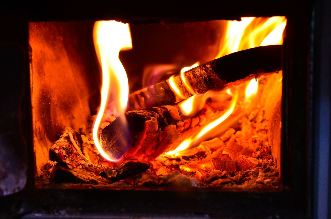 Le chauffage au bois est-il plus écologique que le chauffage au gaz ?